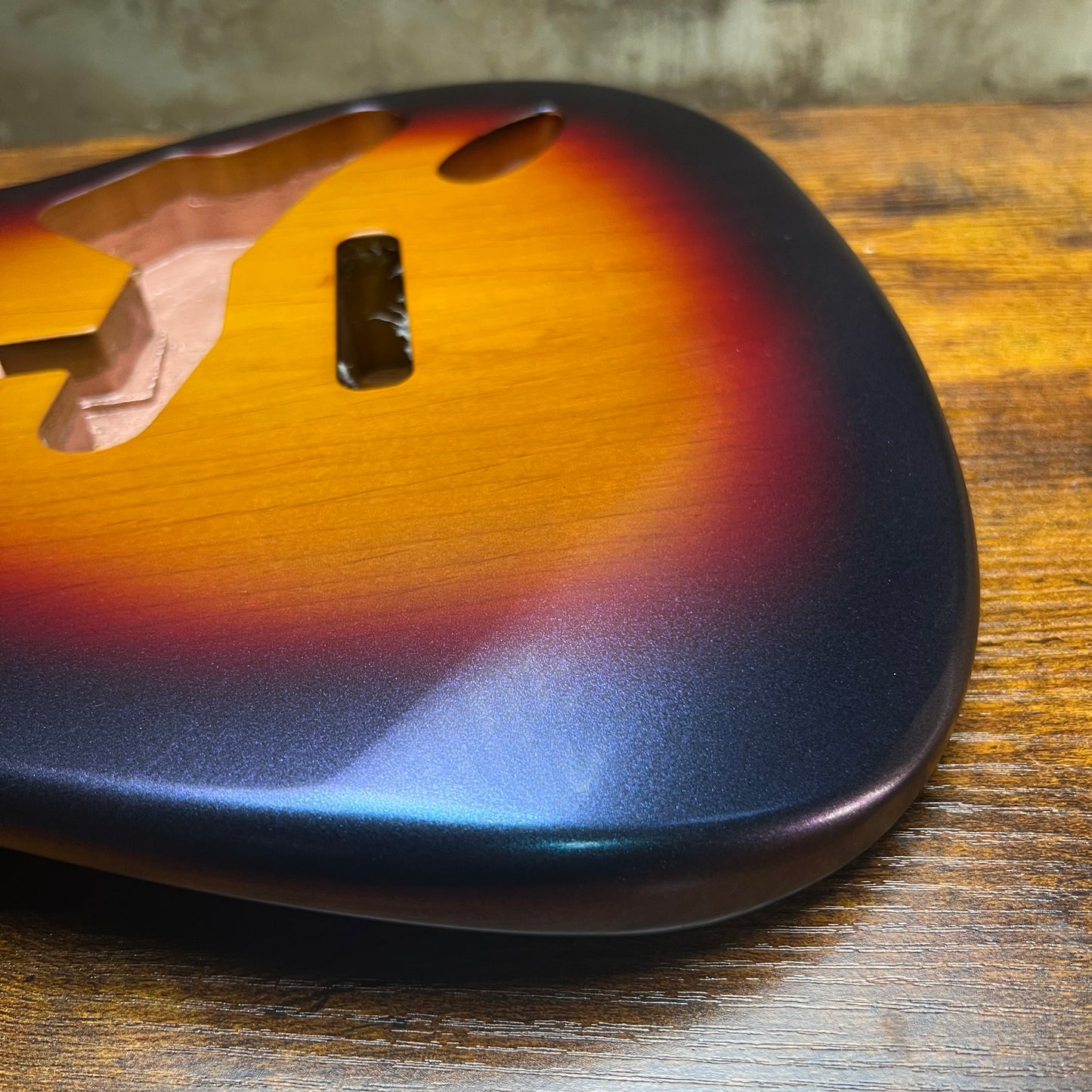 Warmtone Custom Guitars Strat Guitar Body “Colorshift Sunburst”