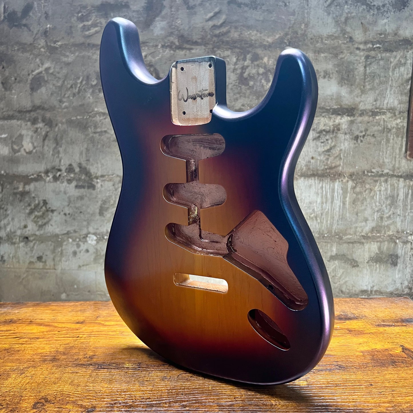 Warmtone Custom Guitars Strat Guitar Body “Colorshift Sunburst”