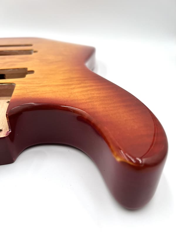 Warmtone Custom Guitars “Golden Burst”