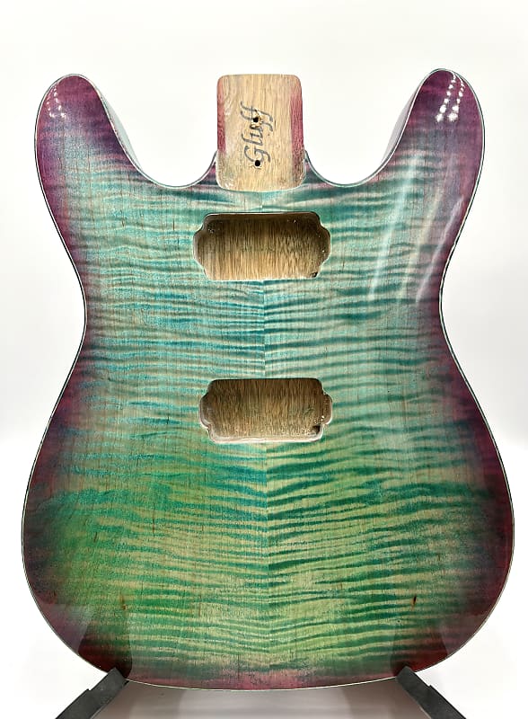 Warmtone Custom Guitars “Colorful Ocean” White Korina Back