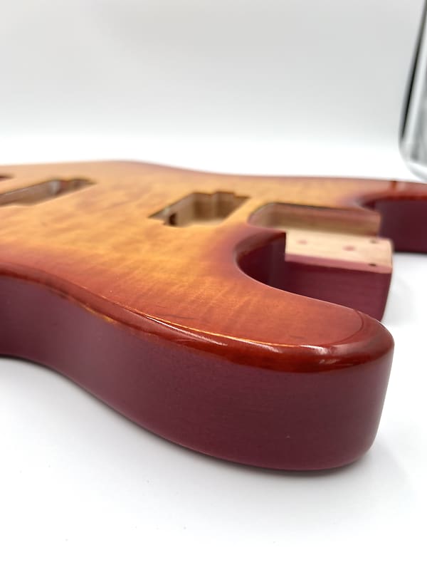 Warmtone Custom Guitars “Golden Burst”