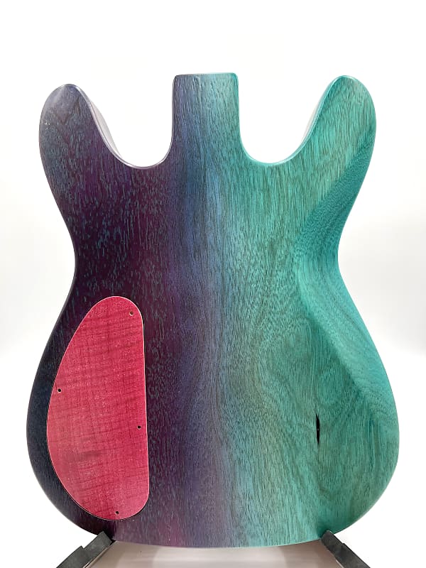 Warmtone Custom Guitars “Colorful Ocean” White Korina Back