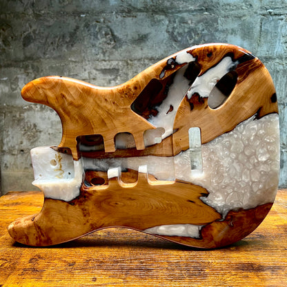 Warmtone Custom Guitars Strat Guitar Body “Mont Blanc” Resin Pour