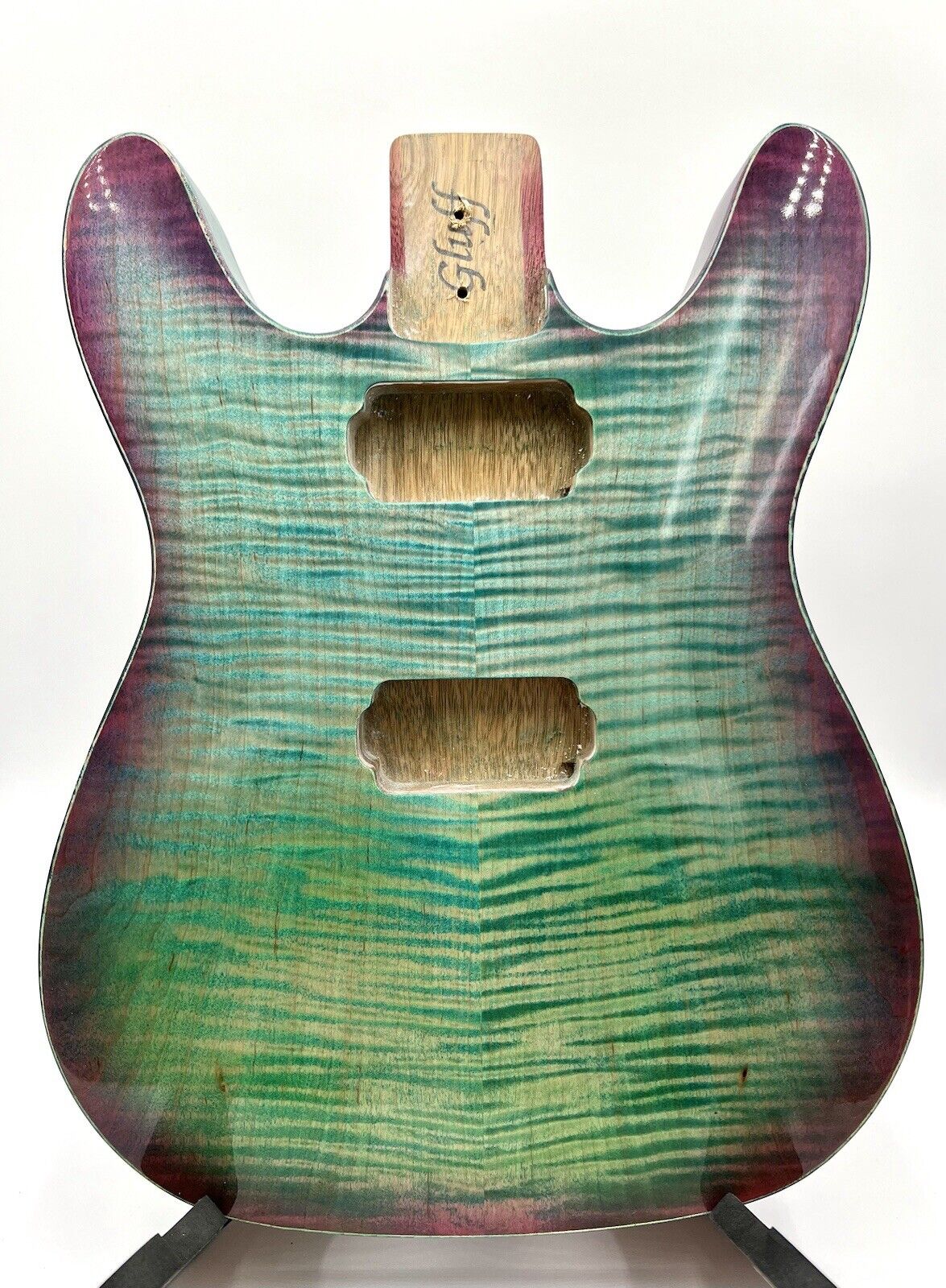 Warmtone Custom Guitars “Colorful Ocean” White Korina Back Flamed Maple