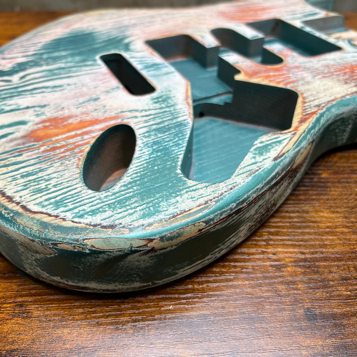 Warmtone CG HSH Strat Style Guitar Body Relic "Tiger Ash” Nitro 4.8lbs