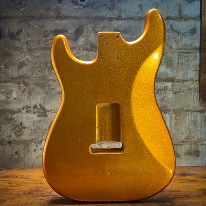 Warmtone CG Strat Guitar Body “Crazy Gold Sparkle”