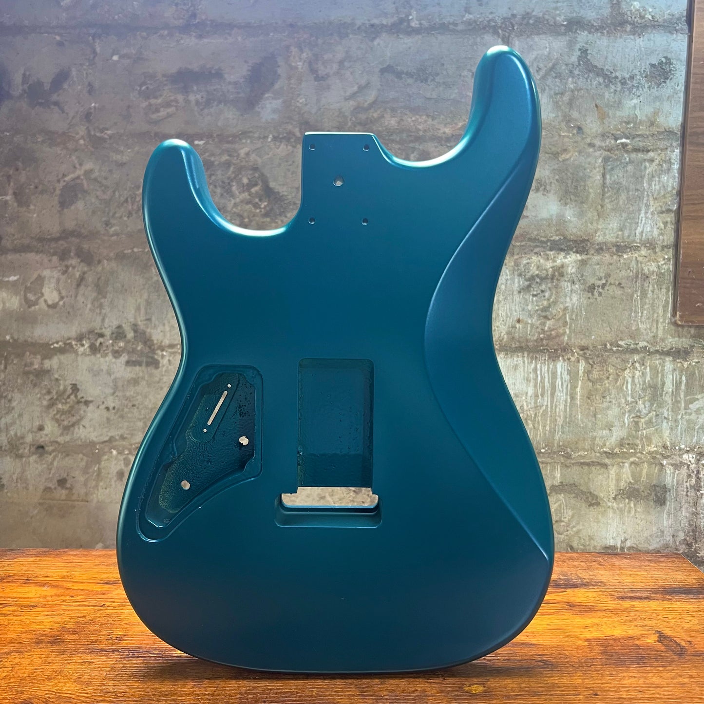 Warmtone CG HSS Strat Guitar Body “Sharp Teal” Colorshift