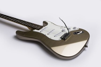 Made To Order Custom Nitrocellulose Lacquer Guitar Paint Job-Fender- Shoreline Gold – Metallic