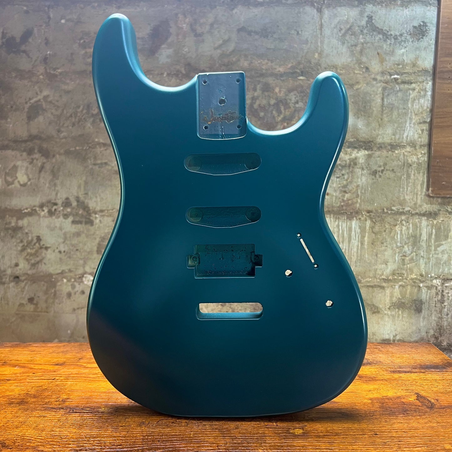 Warmtone CG HSS Strat Guitar Body “Sharp Teal” Colorshift