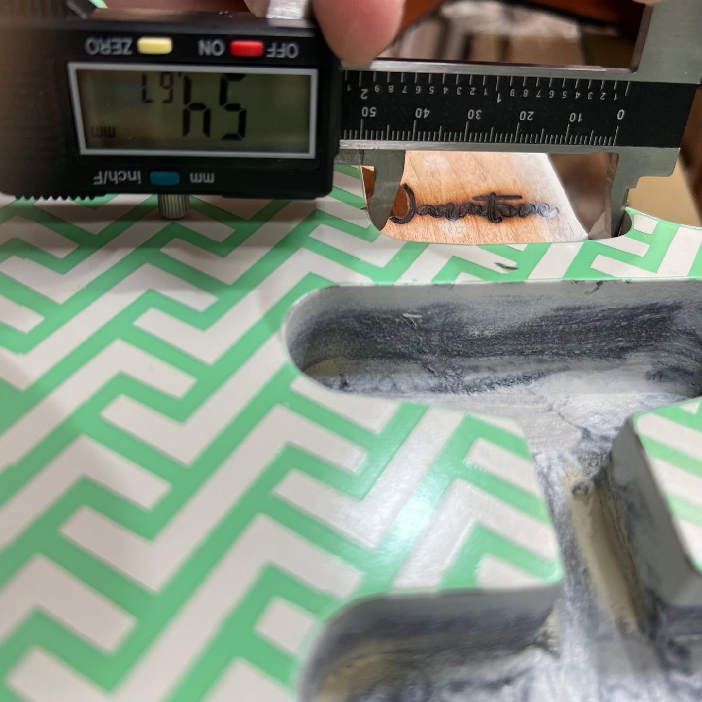 Warmtone Custom Guitars Strat Guitar Body “Design Relic” Nitro