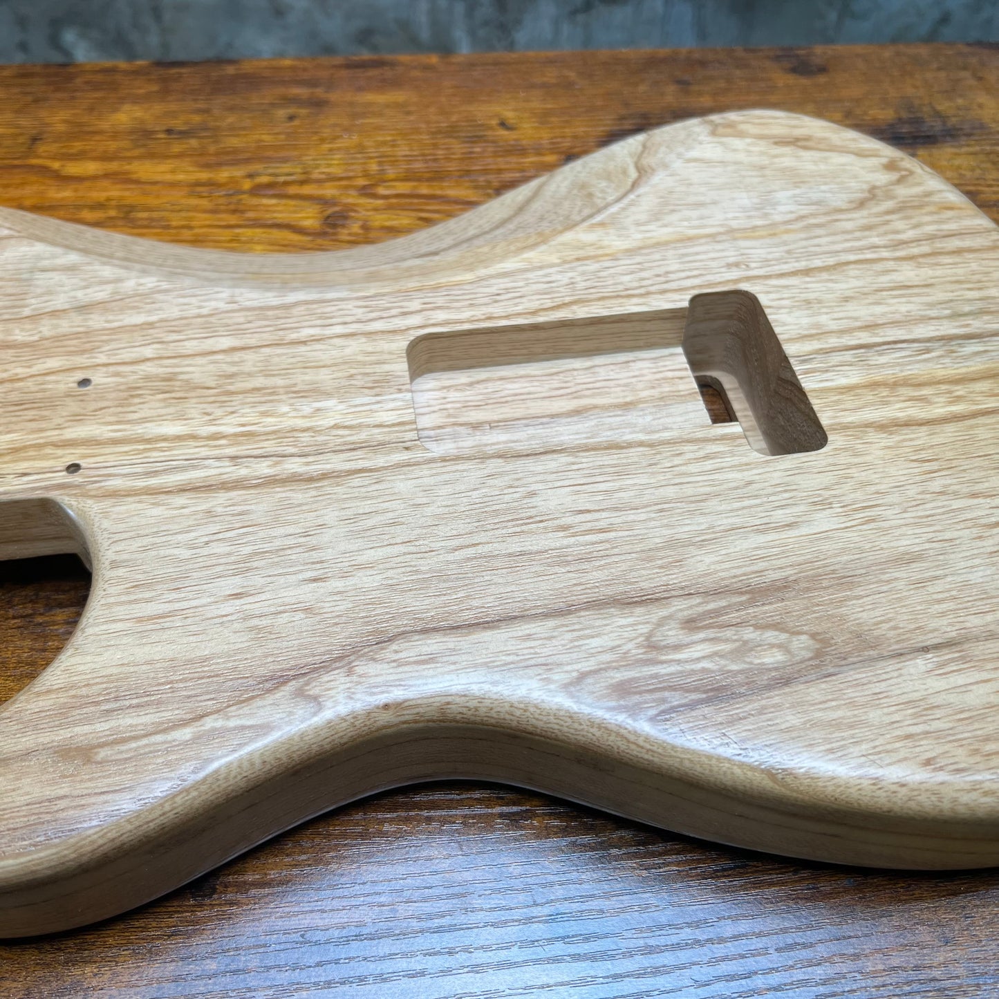 Warmtone CG St Style Guitar Body 2 Pc Swamp Ash “Natural” 4.3lbs B-Stock