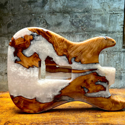 Warmtone Custom Guitars Strat Guitar Body “Mont Blanc” Resin Pour