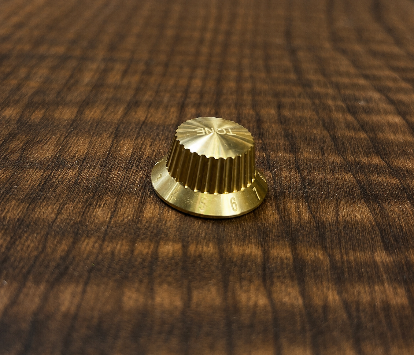Warmtone Custom Guitars Raw Brass Strat Style Knobs Set Screw