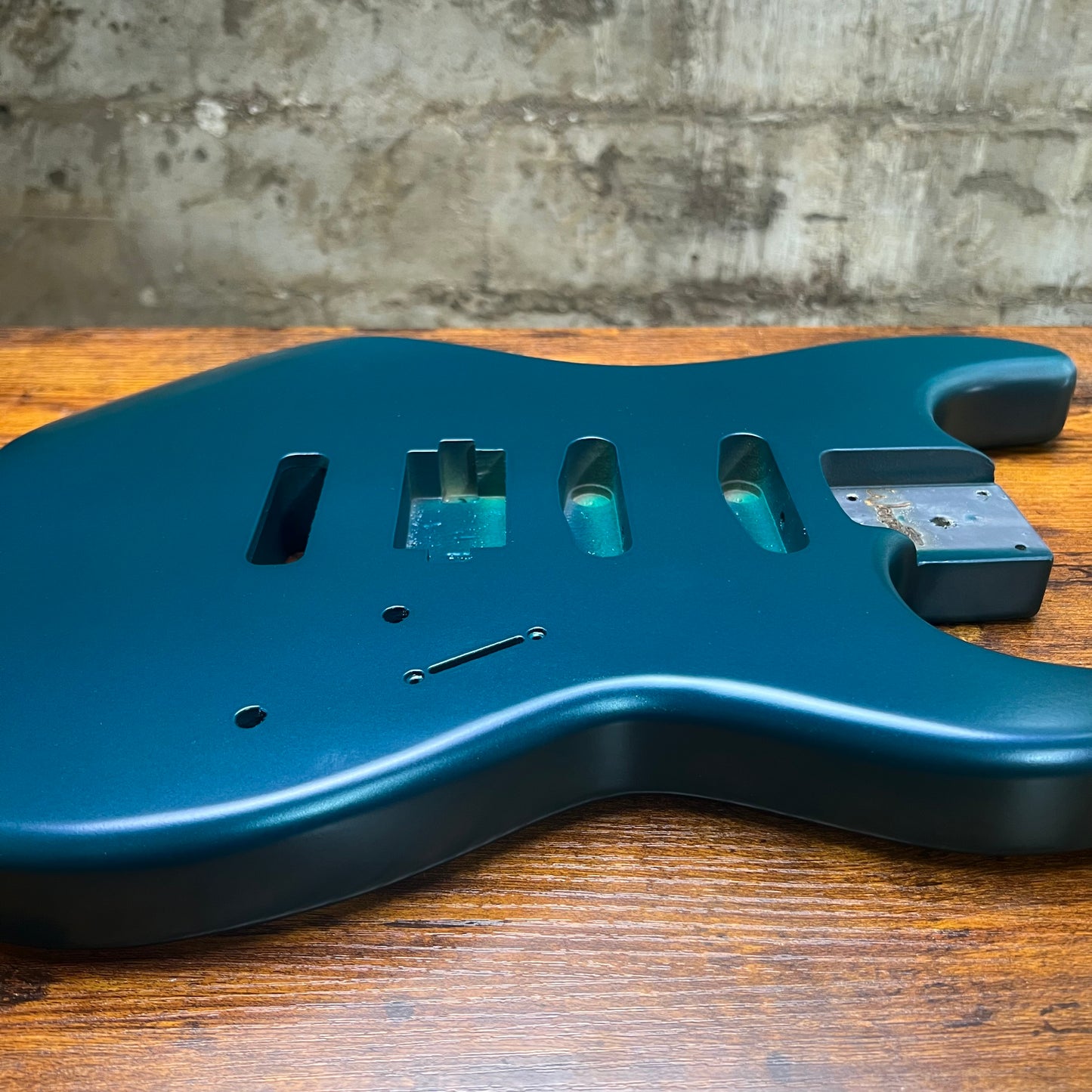 Warmtone CG HSS Strat Guitar Body “Sharp Teal” Colorshift
