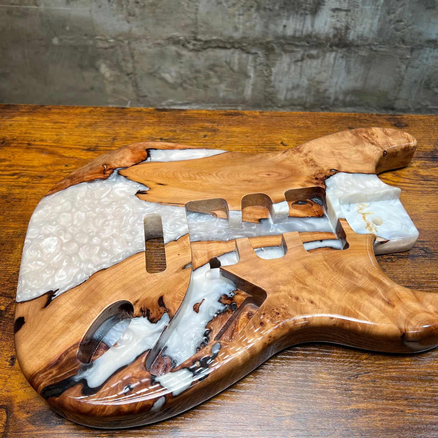 Warmtone Custom Guitars Strat Guitar Body “Mont Blanc” Resin Pour