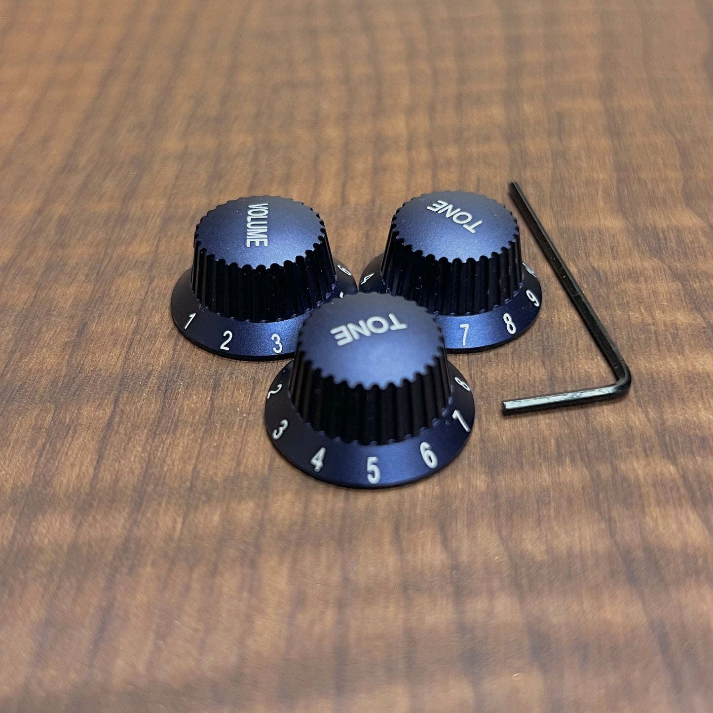 Warmtone CG Anodized Aluminum Strat Knob Set “Midnight Blue” Set Screw