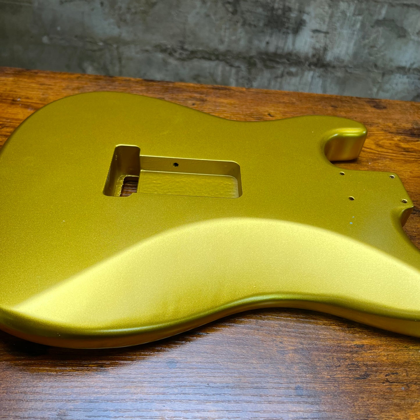 Warmtone Custom Guitars Strat Guitar Body “Hss Gold” Nitro