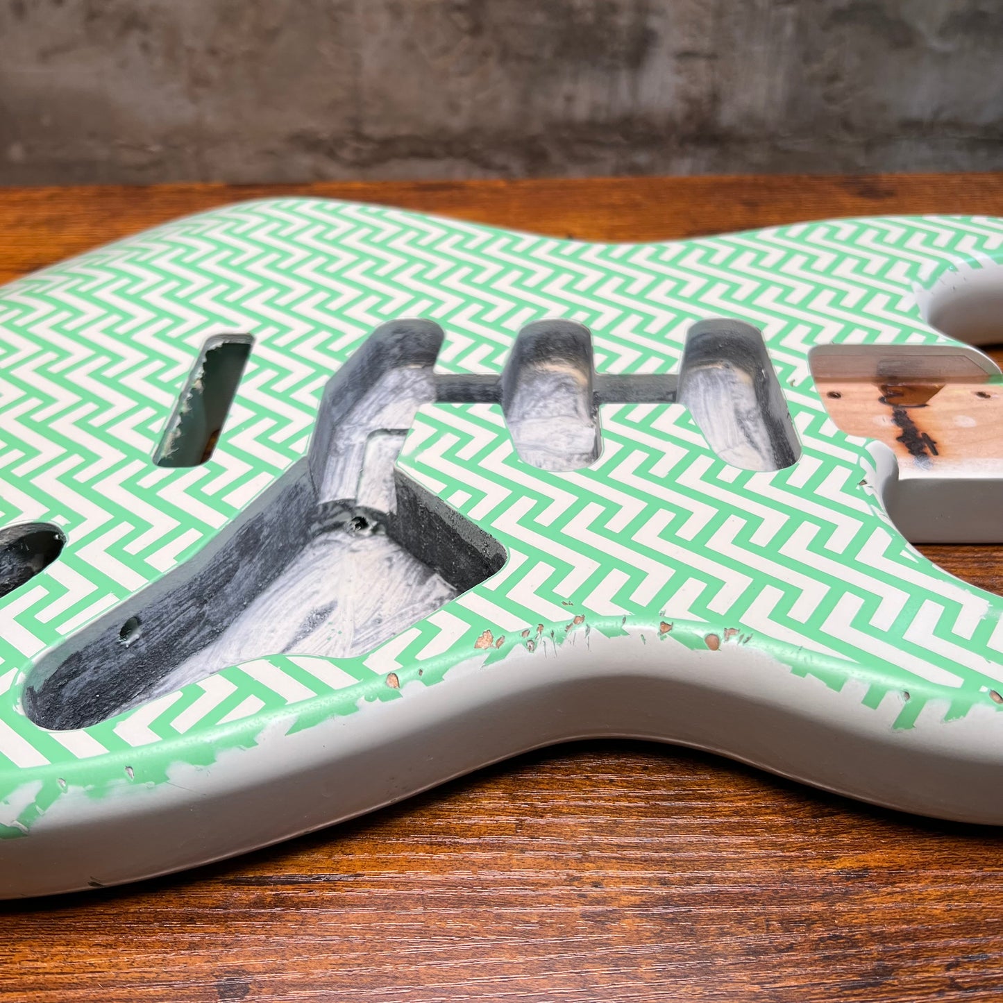 Warmtone Custom Guitars Strat Guitar Body “Design Relic” Nitro