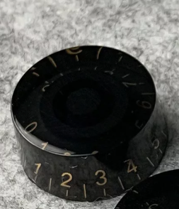 Black Speed Guitar Knobs for Les Paul Gold Numbers Split Shaft Pots  0-10