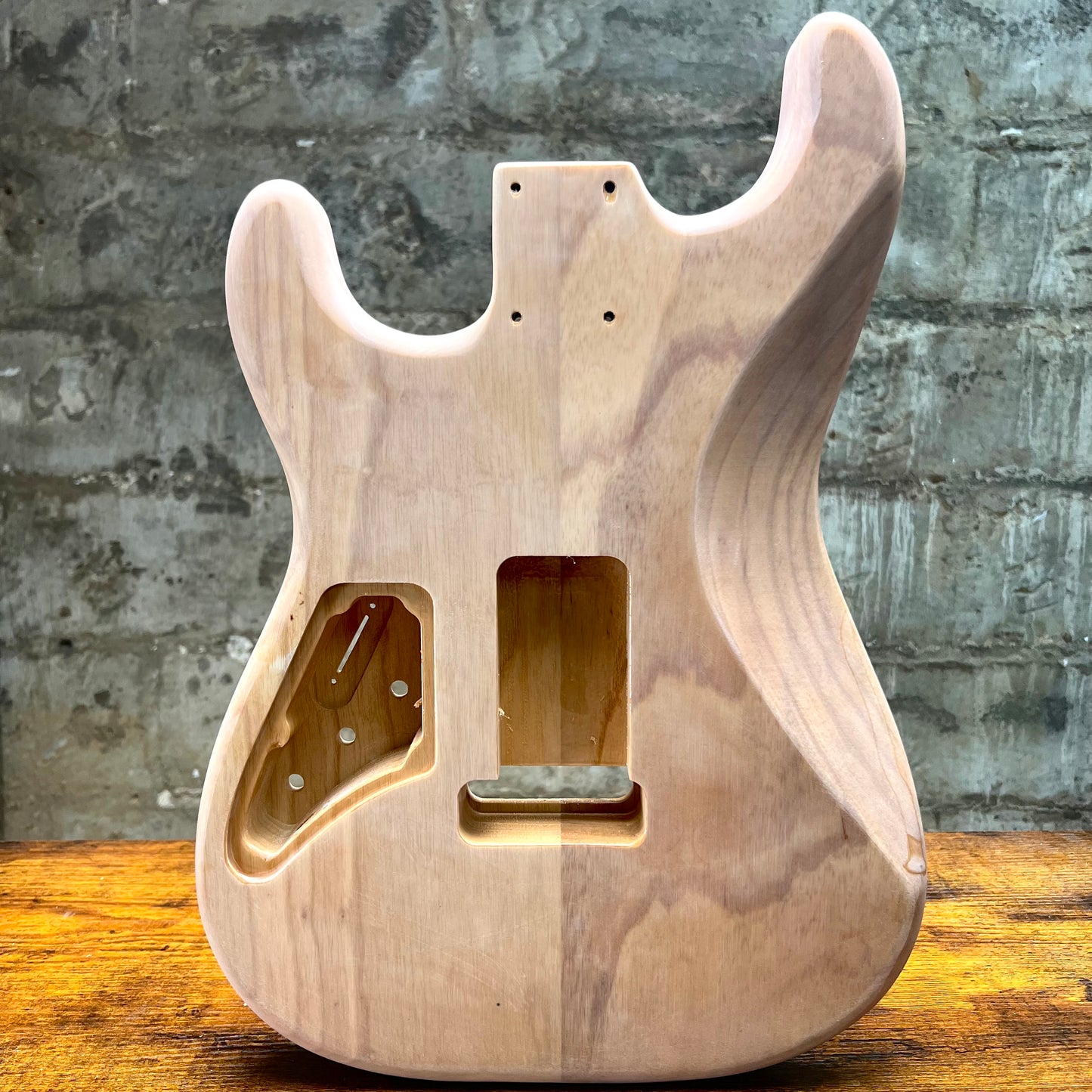 DIY Swamp Ash SSS Strat Body Primed Ready For Solid Color Paint READ DESCRIPTION
