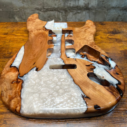 Warmtone Custom Guitars Strat Guitar Body “Mont Blanc” Resin Pour