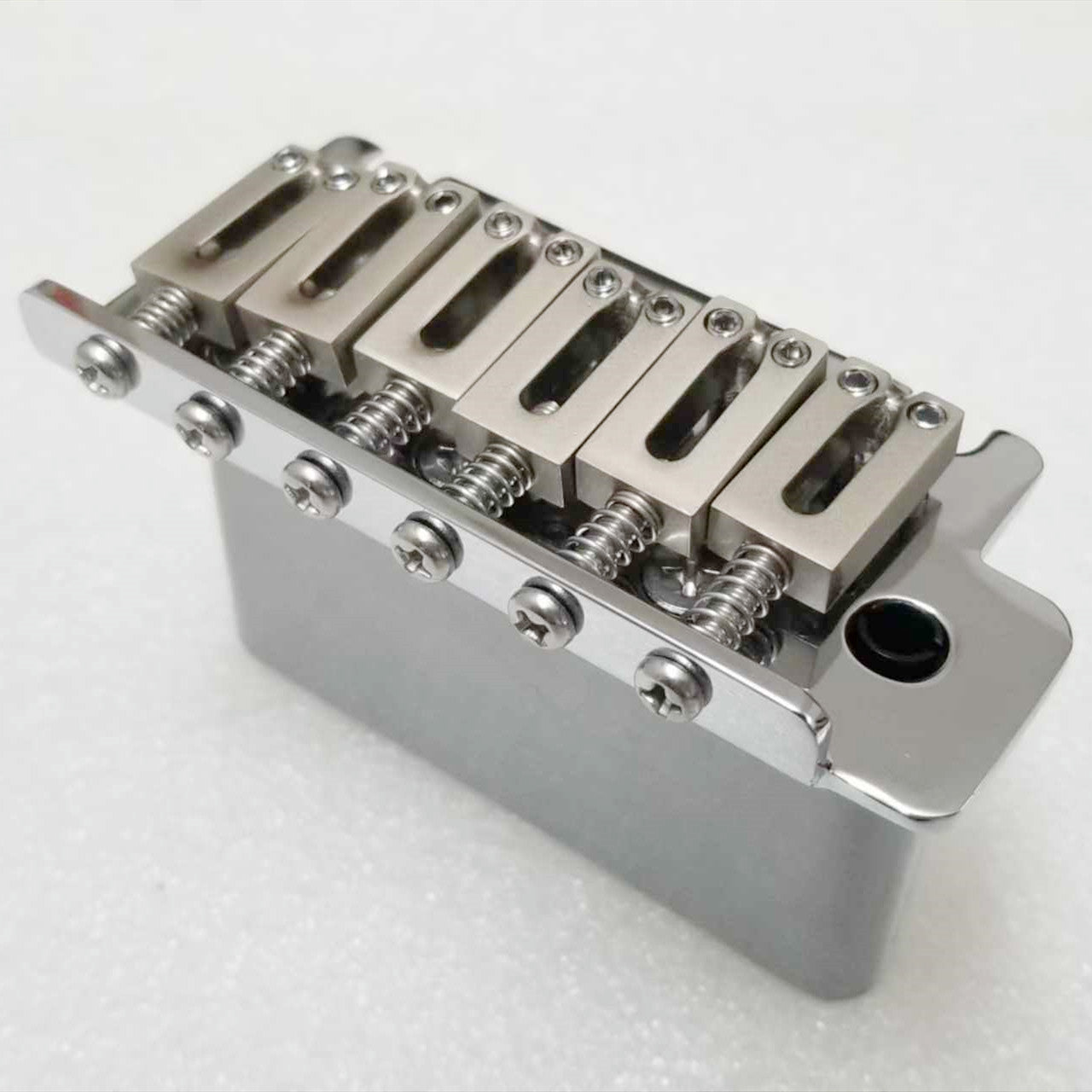 M1143-01 Tremolo Bridge Chrome 2 Pivot. 52.5mm