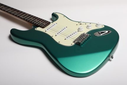 Made To Order Custom Nitrocellulose Lacquer Guitar Paint Job-Fender-Sherwood Green – Metallic