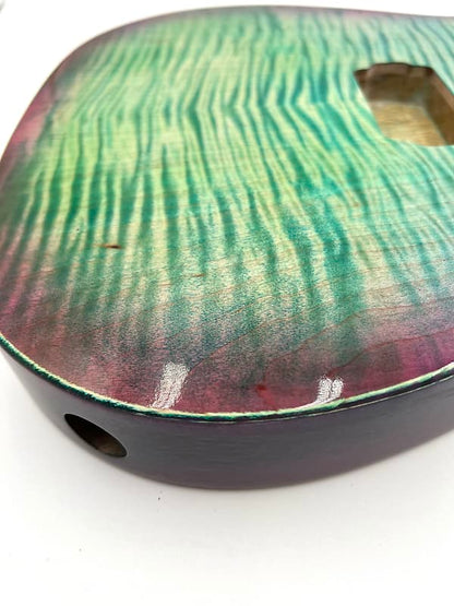 Warmtone Custom Guitars “Colorful Ocean” White Korina Back