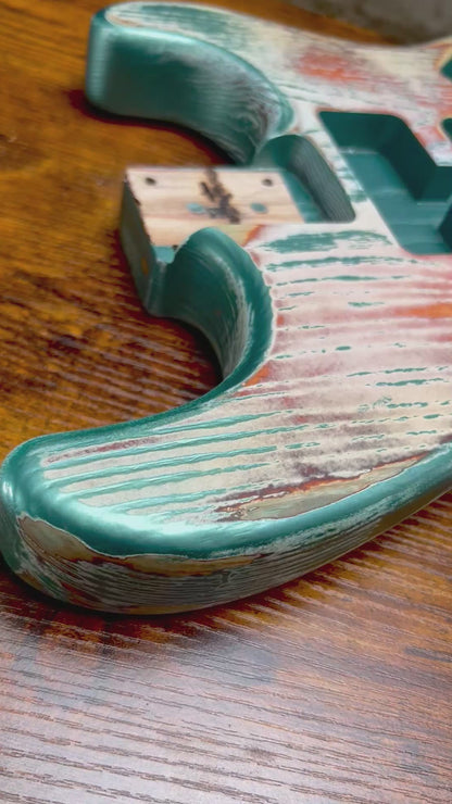 Warmtone CG HSH Strat Style Guitar Body Relic "Tiger Ash” Nitro 4.8lbs