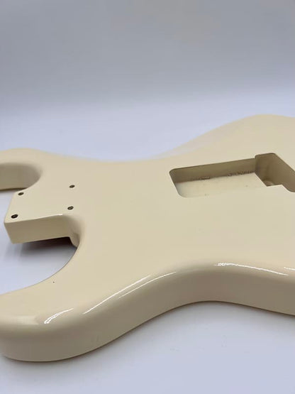 Warmtone Custom Guitars “Nitro Cream” Strat Body Nitro Finish