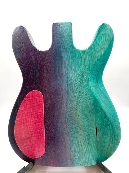 Warmtone Custom Guitars “Colorful Ocean” White Korina Back